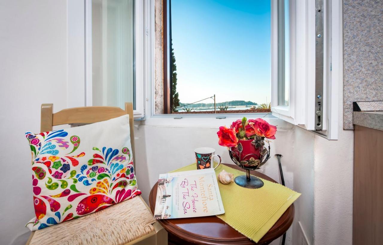 Havana - Apartment With Sea View 罗维尼 外观 照片